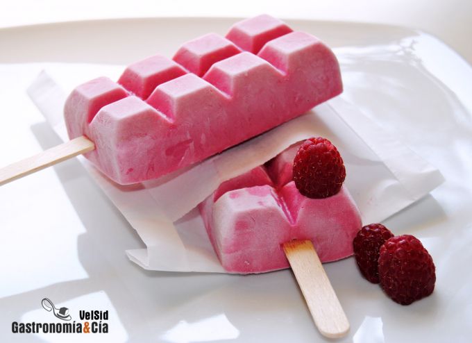 Glace framboise et fromage