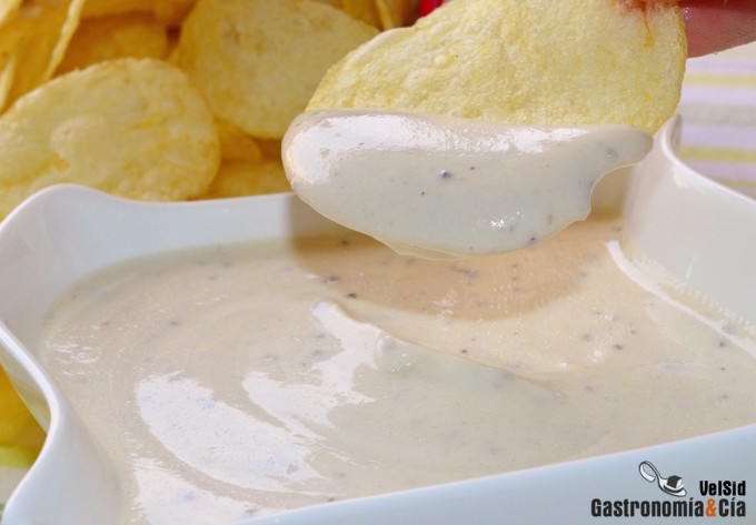 título Omitido cura Salsa de queso y pimienta para patatas chips | Gastronomía & Cía