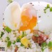 Ensalada de arroz, bacon y huevo