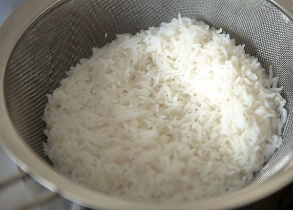 Calentar arroz cocinado