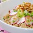 Receta vegetariana de quinoa con calabacín, rabanitos y nueces