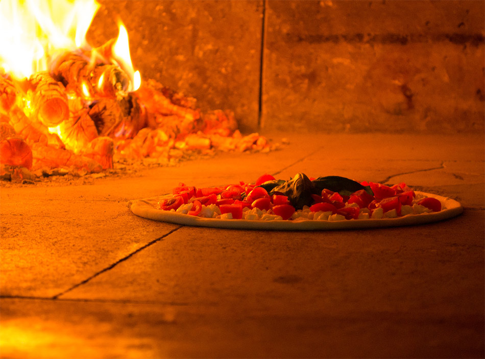 Jarra Tesoro Predecesor Prohibido hacer pizza en hornos de leña por la contaminación ambiental que  generan | Gastronomía & Cía