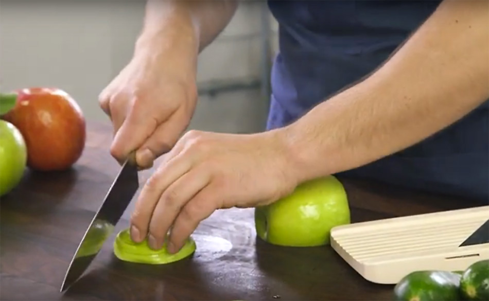 Truco de Cocina: Cómo cortar verduras en juliana rápidamente