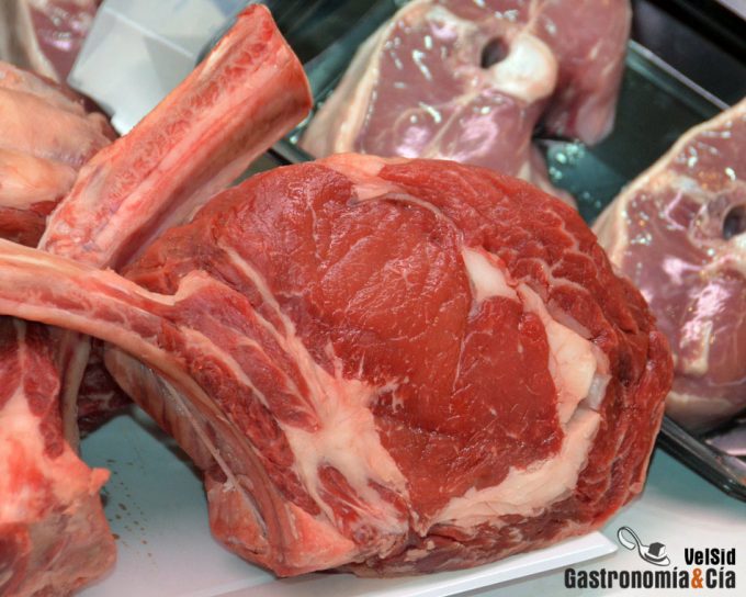 Información para el consumidor sobre la carne limpia y sostenible