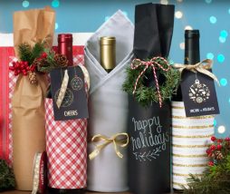 Envolver botellas como regalo de Navidad