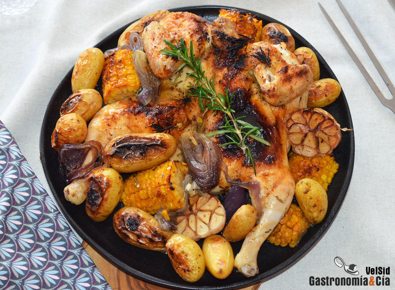 Cómo hacer pollo mariposa al horno, una receta fácil y deliciosa con  guarnición de patatas y maíz | Gastronomía & Cía