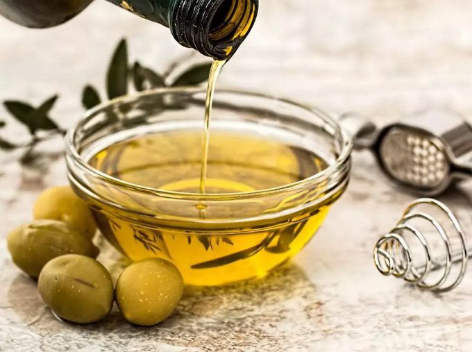Los supermercados especulan con el precio del aceite de oliva