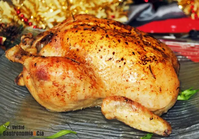 Pollo relleno al horno | Gastronomía & Cía